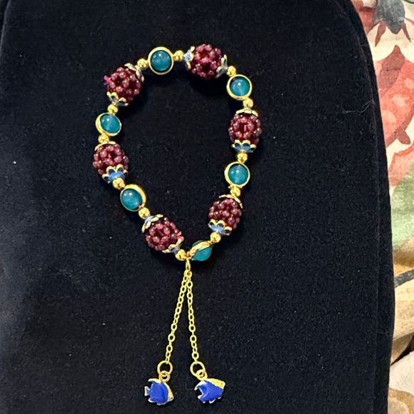 Elegant Gold and Blue Beaded Bracelet - Picture 1 of 2
